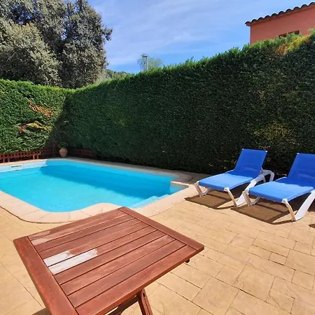 Holiday home Carles Piscina